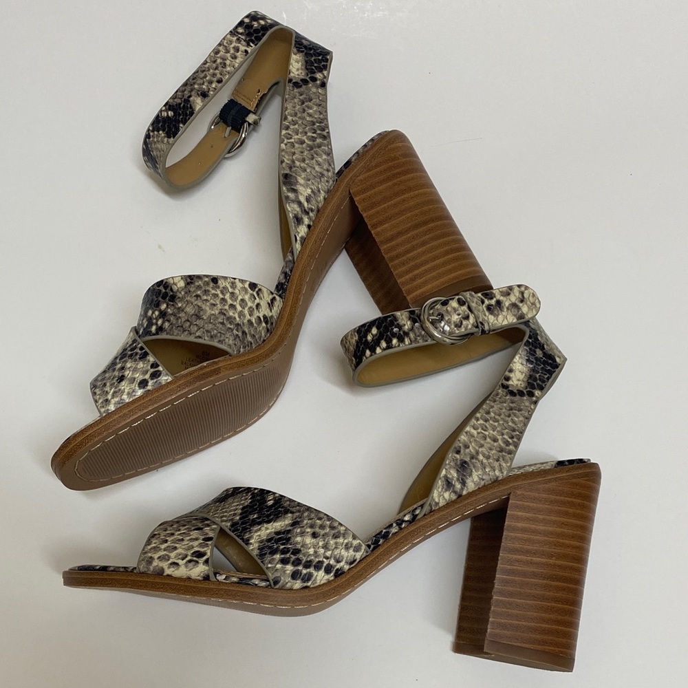 Marc Fisher LTD Orla Snake Print Sandals with Stacked Heel Size 8M